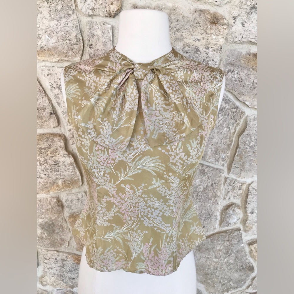 Vintage 1960s 1970s Beautiful Pastel Floral Silk Back Button Blouse with Bow - Picture 12 of 15